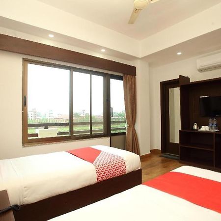 Oyo 525 Hotel Aloka Inn Rummindei Extérieur photo
