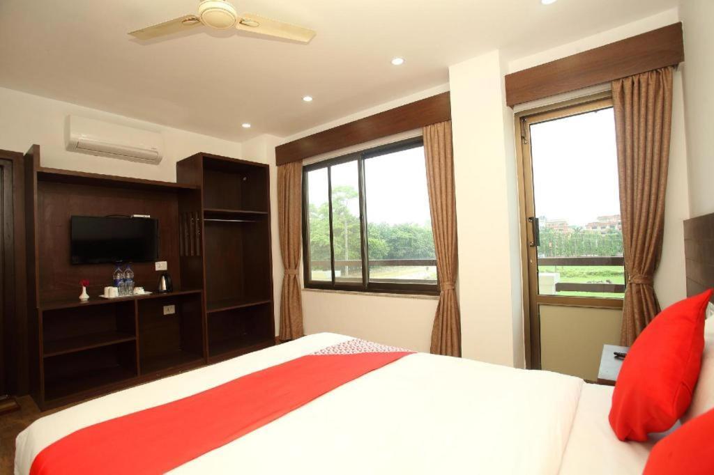 Oyo 525 Hotel Aloka Inn Rummindei Extérieur photo