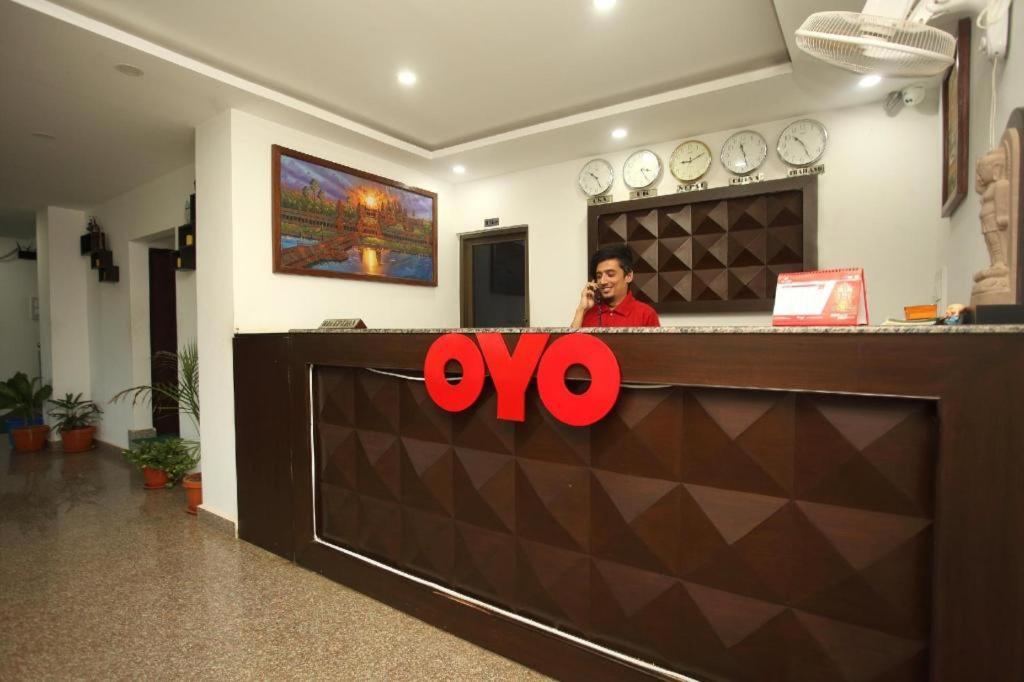 Oyo 525 Hotel Aloka Inn Rummindei Extérieur photo