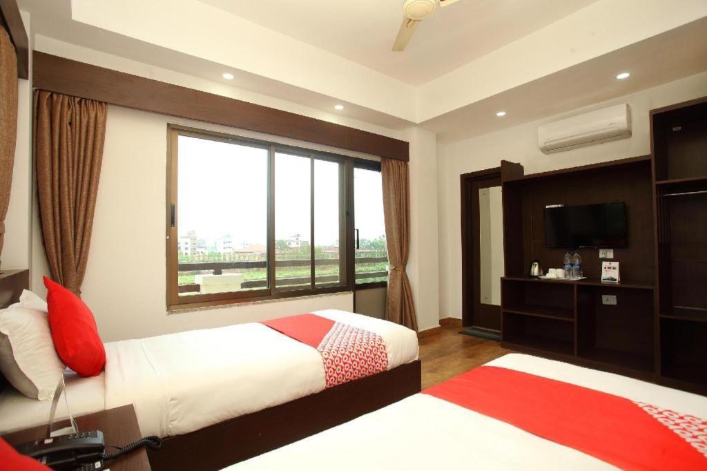 Oyo 525 Hotel Aloka Inn Rummindei Extérieur photo