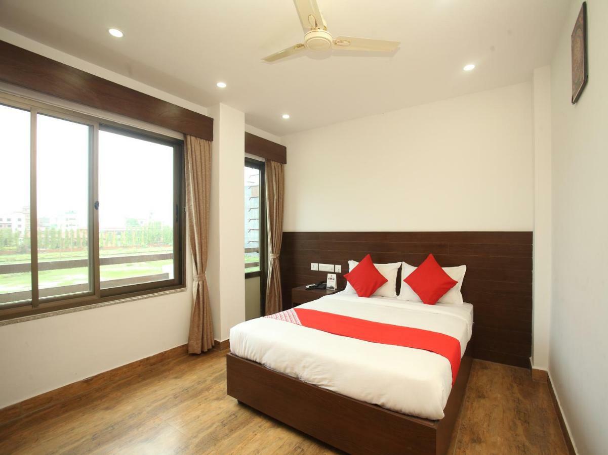 Oyo 525 Hotel Aloka Inn Rummindei Extérieur photo