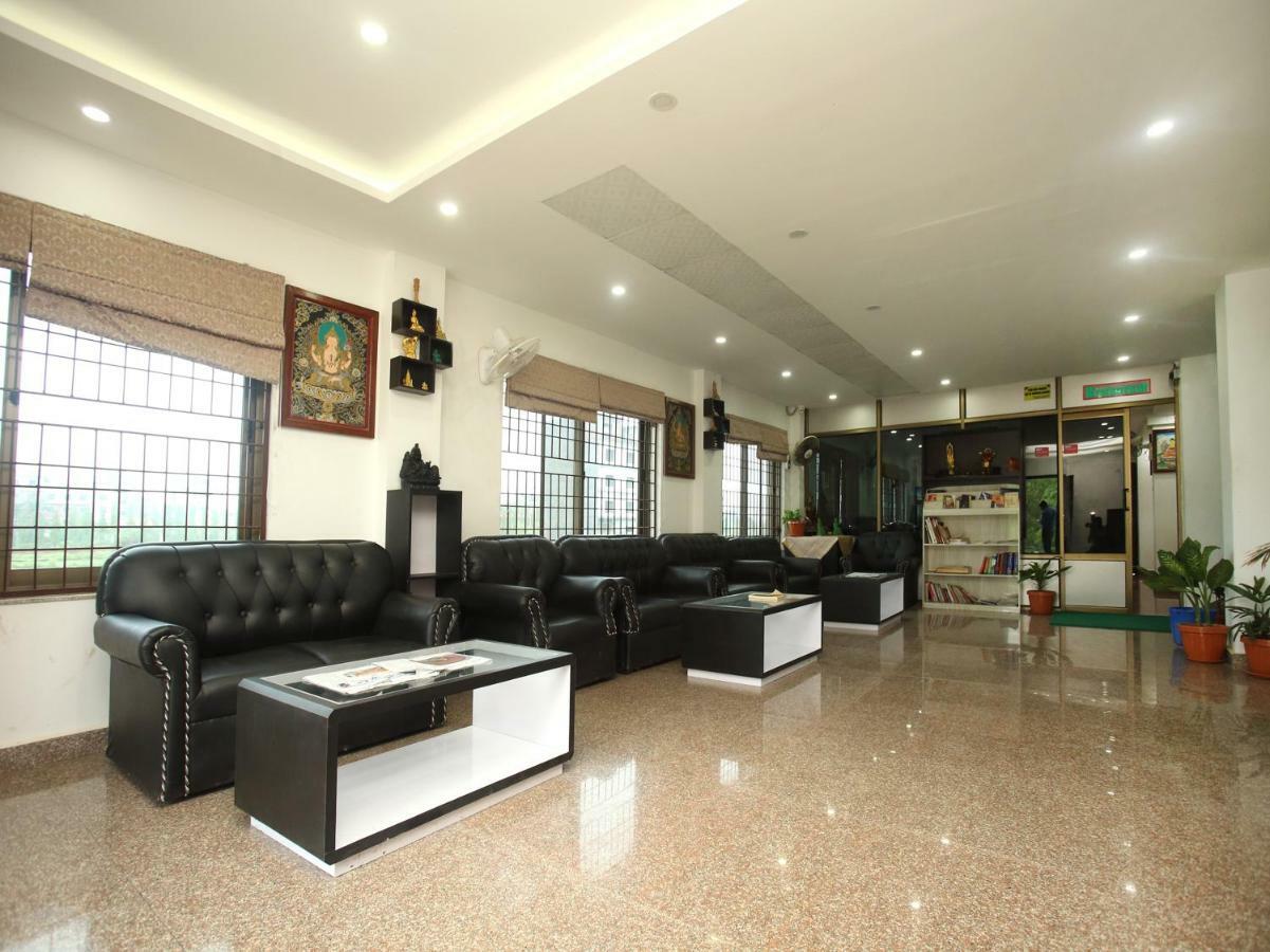 Oyo 525 Hotel Aloka Inn Rummindei Extérieur photo