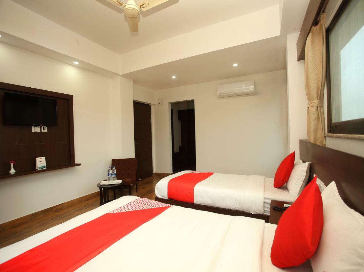 Oyo 525 Hotel Aloka Inn Rummindei Extérieur photo